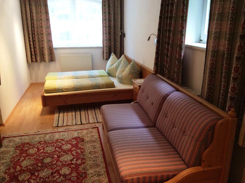 Der Klaushof Apartamento Mayrhofen Quarto foto