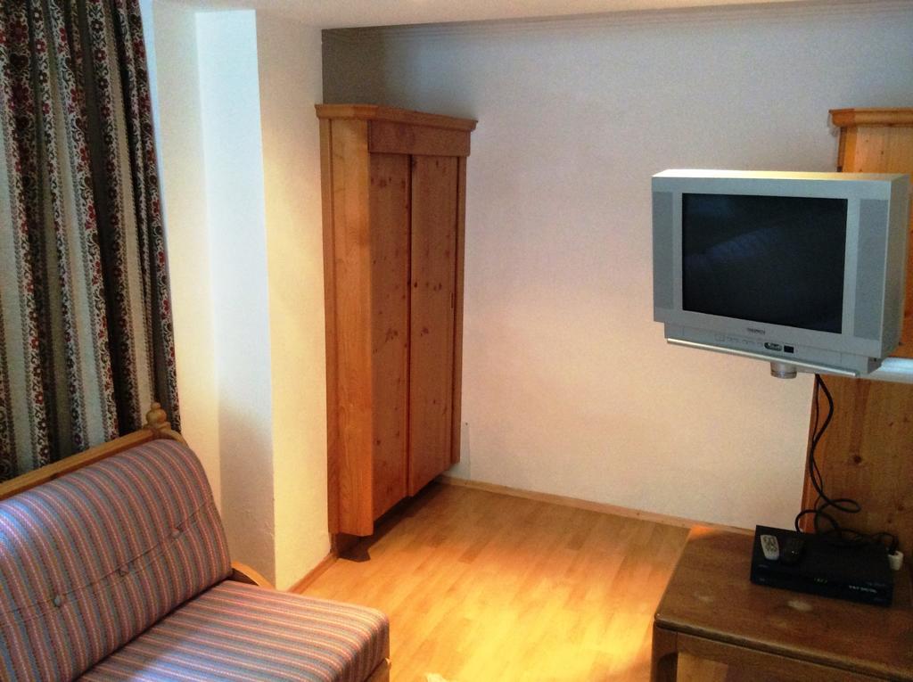 Der Klaushof Apartamento Mayrhofen Quarto foto