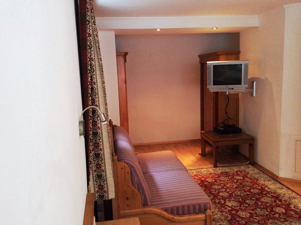 Der Klaushof Apartamento Mayrhofen Quarto foto